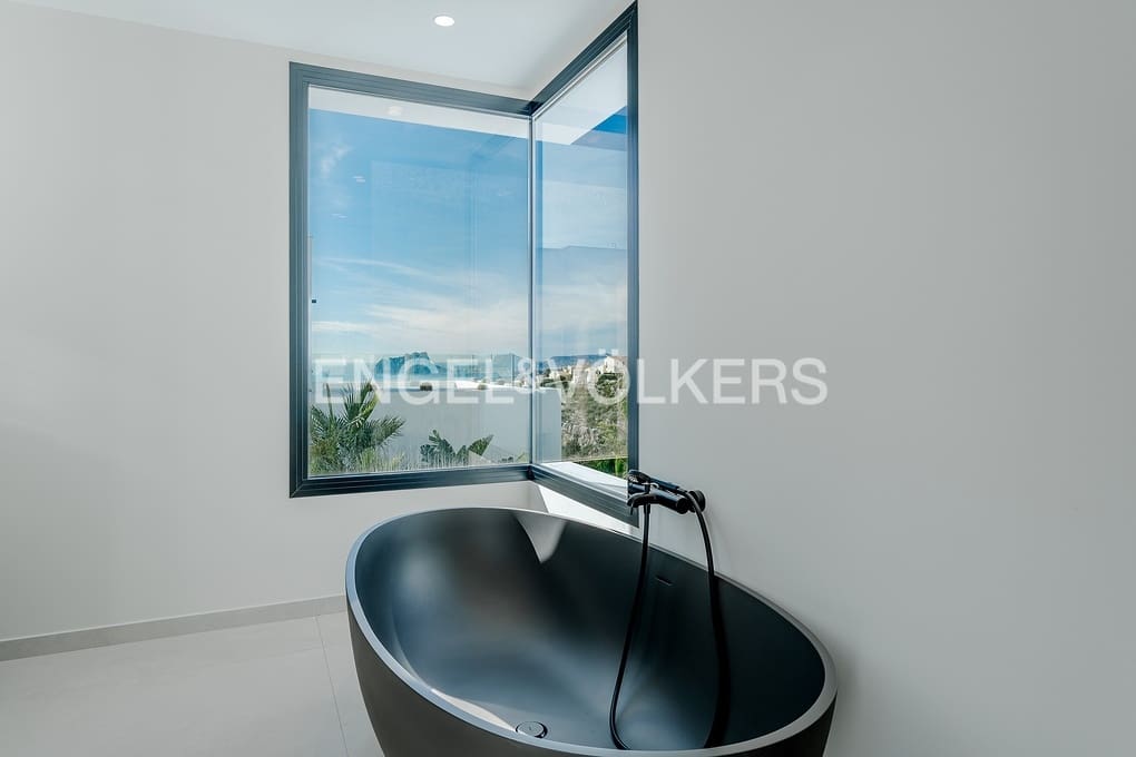 3 soverom Villa til salgs i Cumbre del Sol med svømmebasseng garasje - € 2 400 000 (Ref: 9389974)