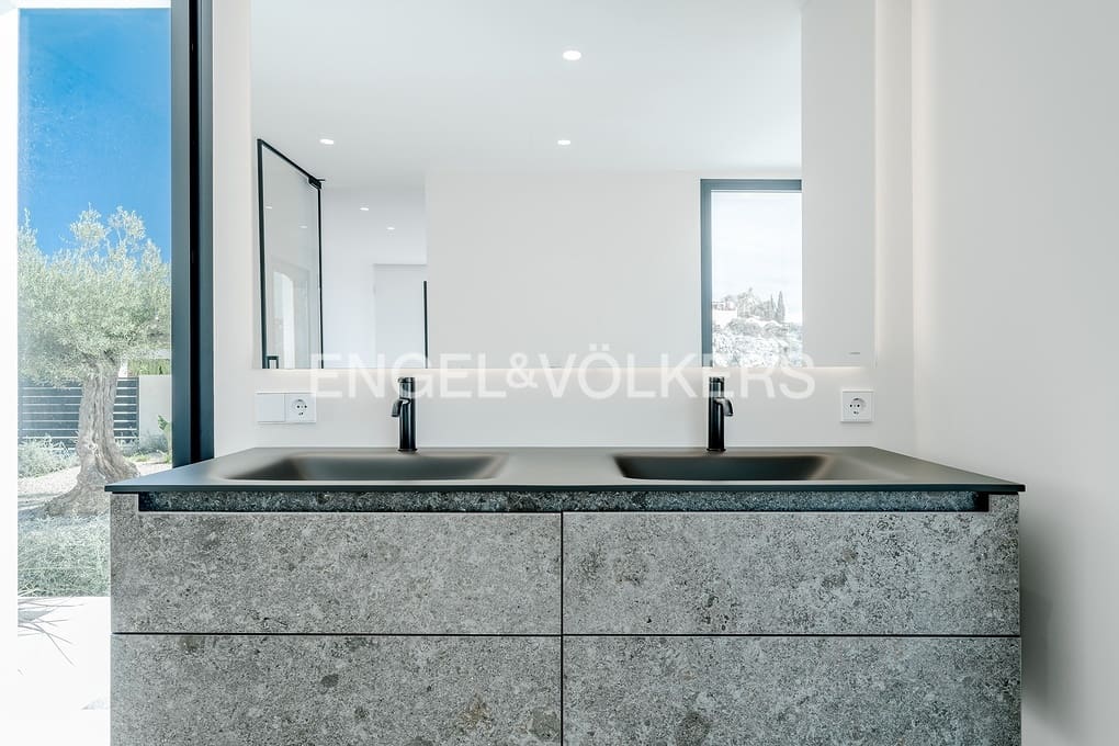 3 soverom Villa til salgs i Cumbre del Sol med svømmebasseng garasje - € 2 400 000 (Ref: 9389974)