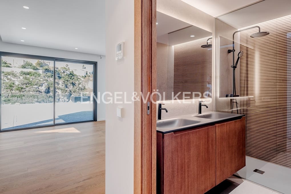 3 soverom Villa til salgs i Cumbre del Sol med svømmebasseng garasje - € 2 400 000 (Ref: 9389974)