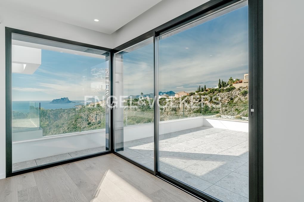 3 soverom Villa til salgs i Cumbre del Sol med svømmebasseng garasje - € 2 400 000 (Ref: 9389974)