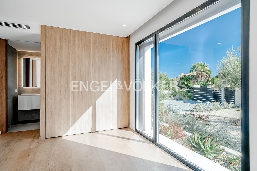 3 soverom Villa til salgs i Cumbre del Sol med svømmebasseng garasje - € 2 400 000 (Ref: 9389974)