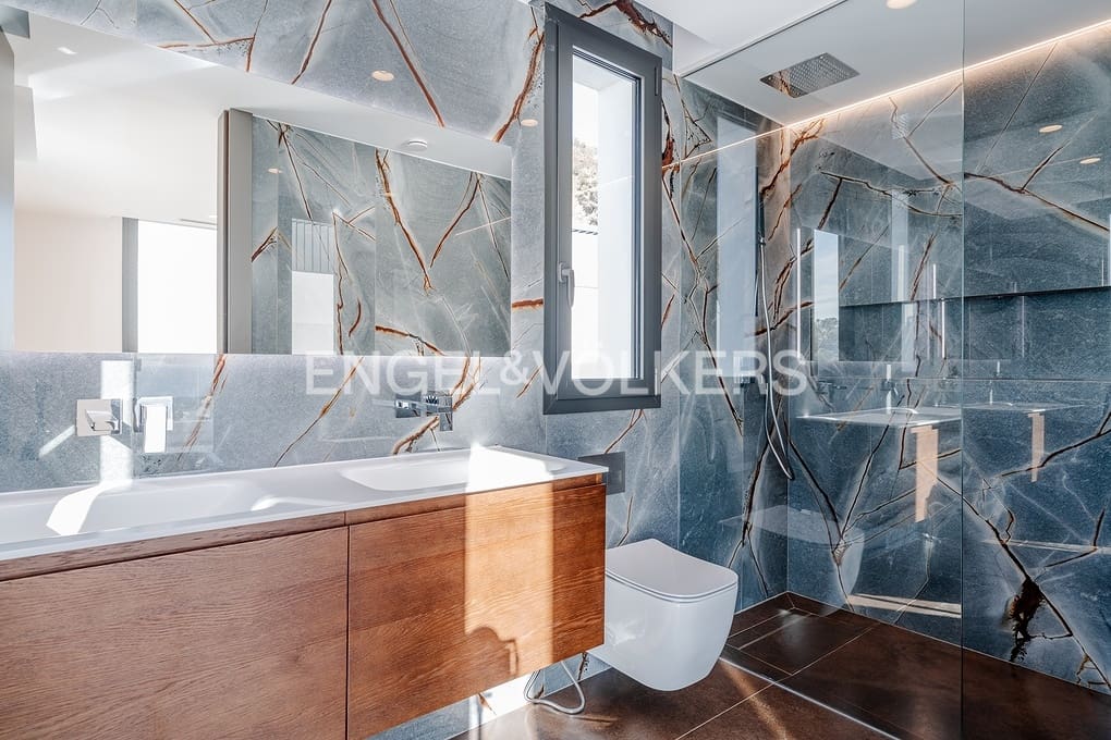 6 soveværelse Villa til salg i Benissa med swimmingpool garage - € 4.300.000 (Ref: 9400095)