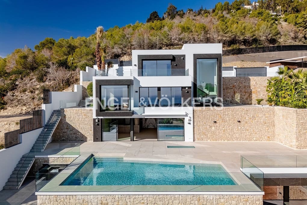 6 soveværelse Villa til salg i Benissa med swimmingpool garage - € 3.900.000 (Ref: 9400095)