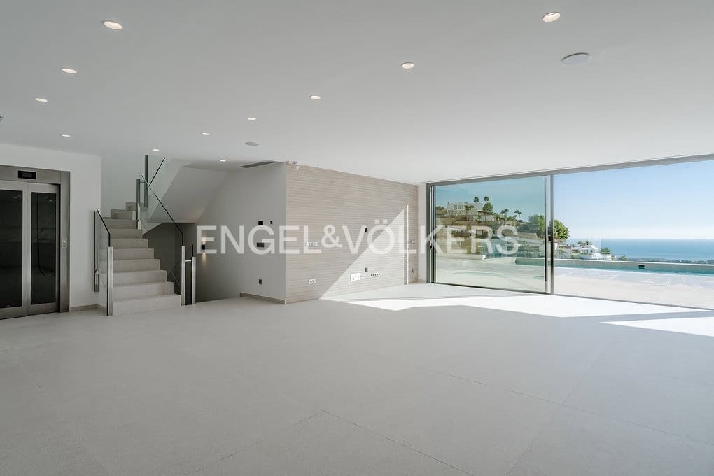 6 soveværelse Villa til salg i Benissa med swimmingpool garage - € 3.900.000 (Ref: 9400095)