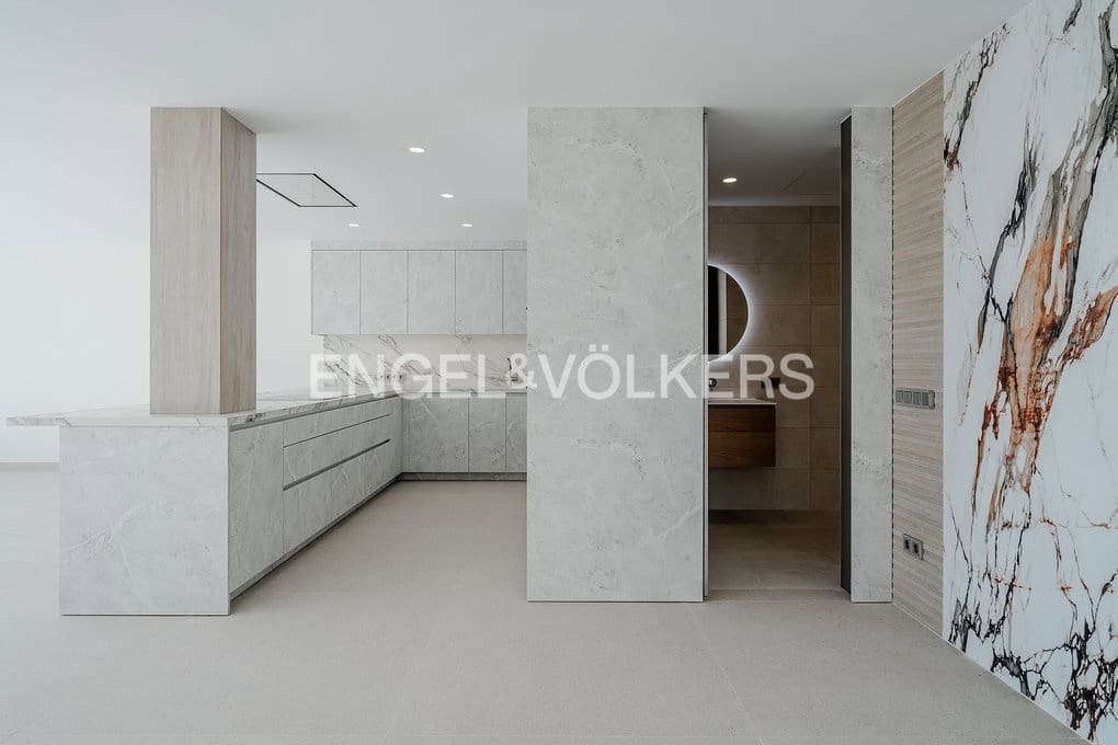 6 soveværelse Villa til salg i Benissa med swimmingpool garage - € 3.900.000 (Ref: 9400095)