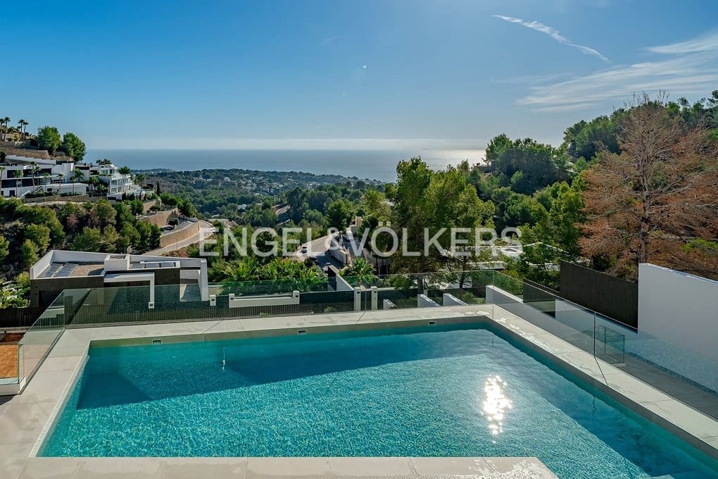 6 soveværelse Villa til salg i Benissa med swimmingpool garage - € 3.900.000 (Ref: 9400095)