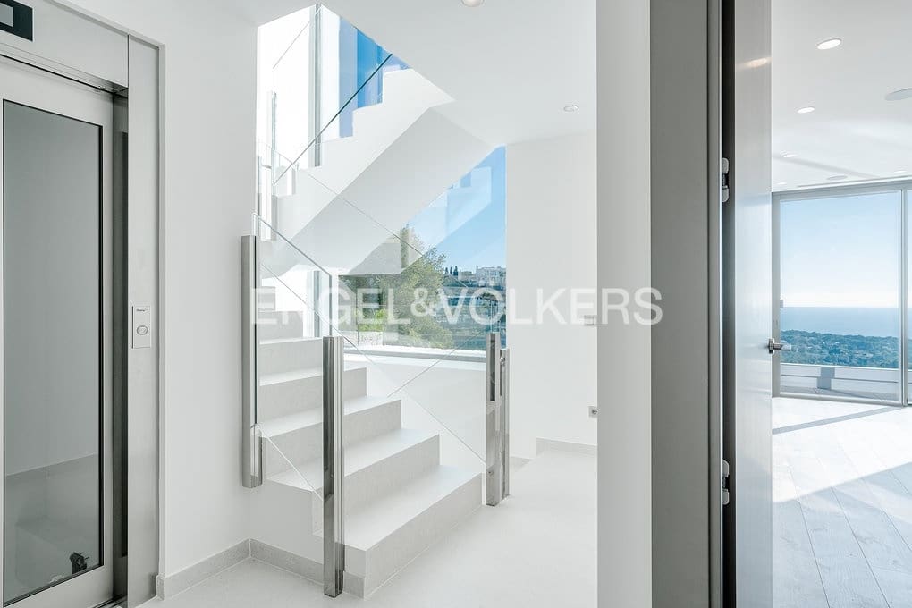 6 soveværelse Villa til salg i Benissa med swimmingpool garage - € 3.900.000 (Ref: 9400095)