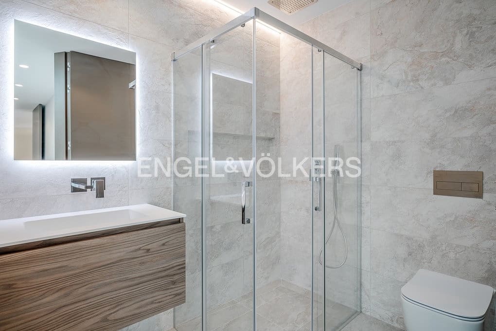 6 soveværelse Villa til salg i Benissa med swimmingpool garage - € 3.900.000 (Ref: 9400095)