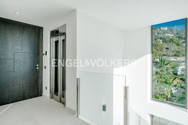 6 slaapkamer Villa te koop in Benissa met zwembad garage - € 3.900.000 (Ref: 9400095)