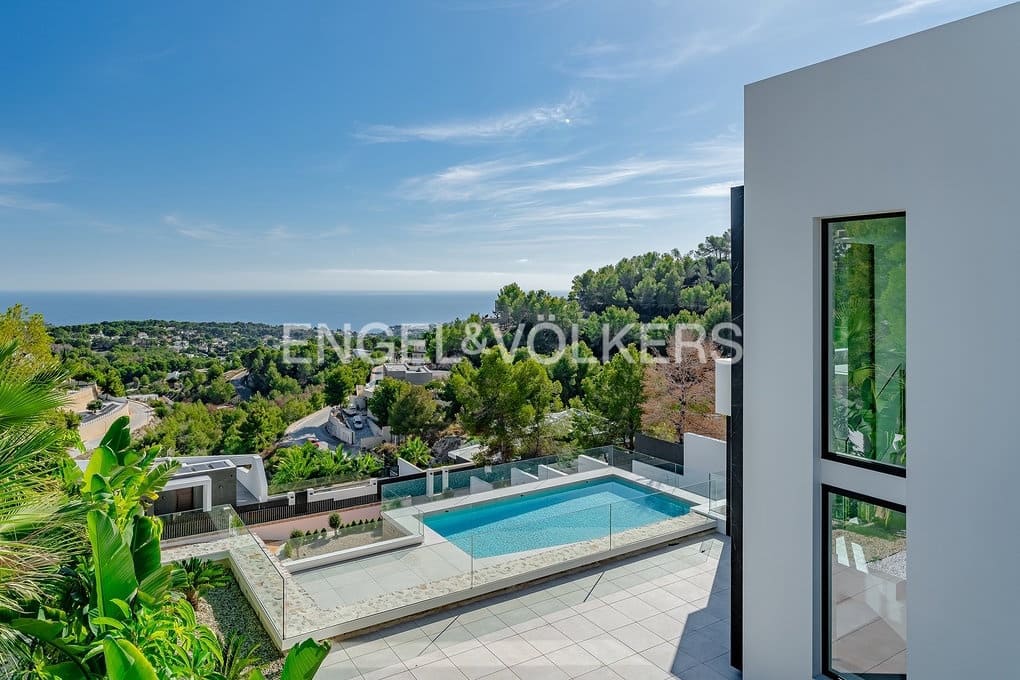6 soveværelse Villa til salg i Benissa med swimmingpool garage - € 3.900.000 (Ref: 9400095)