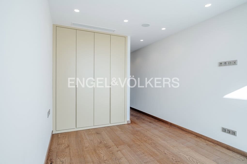 6 soveværelse Villa til salg i Benissa med swimmingpool garage - € 3.900.000 (Ref: 9400095)