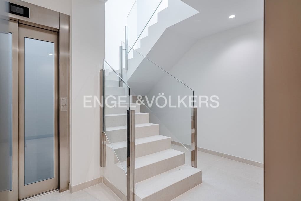 6 soveværelse Villa til salg i Benissa med swimmingpool garage - € 3.900.000 (Ref: 9400095)