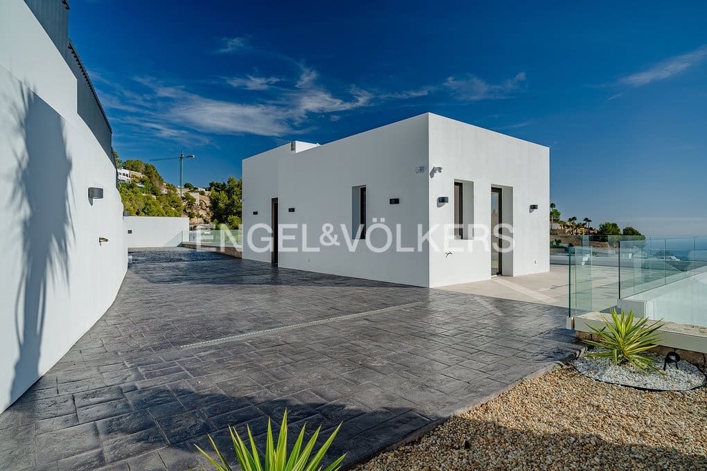6 soveværelse Villa til salg i Benissa med swimmingpool garage - € 3.900.000 (Ref: 9400095)