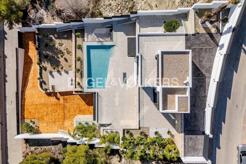 6 soveværelse Villa til salg i Benissa med swimmingpool garage - € 3.900.000 (Ref: 9400095)