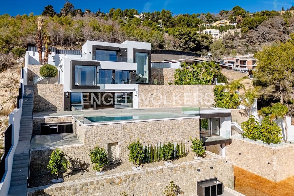 6 soveværelse Villa til salg i Benissa med swimmingpool garage - € 3.900.000 (Ref: 9400095)