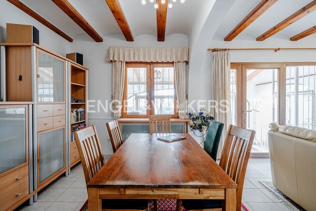 Chalet de 3 habitaciones en Calpe / Calp en venta con piscina garaje - 530.000 € (Ref: 9400225)