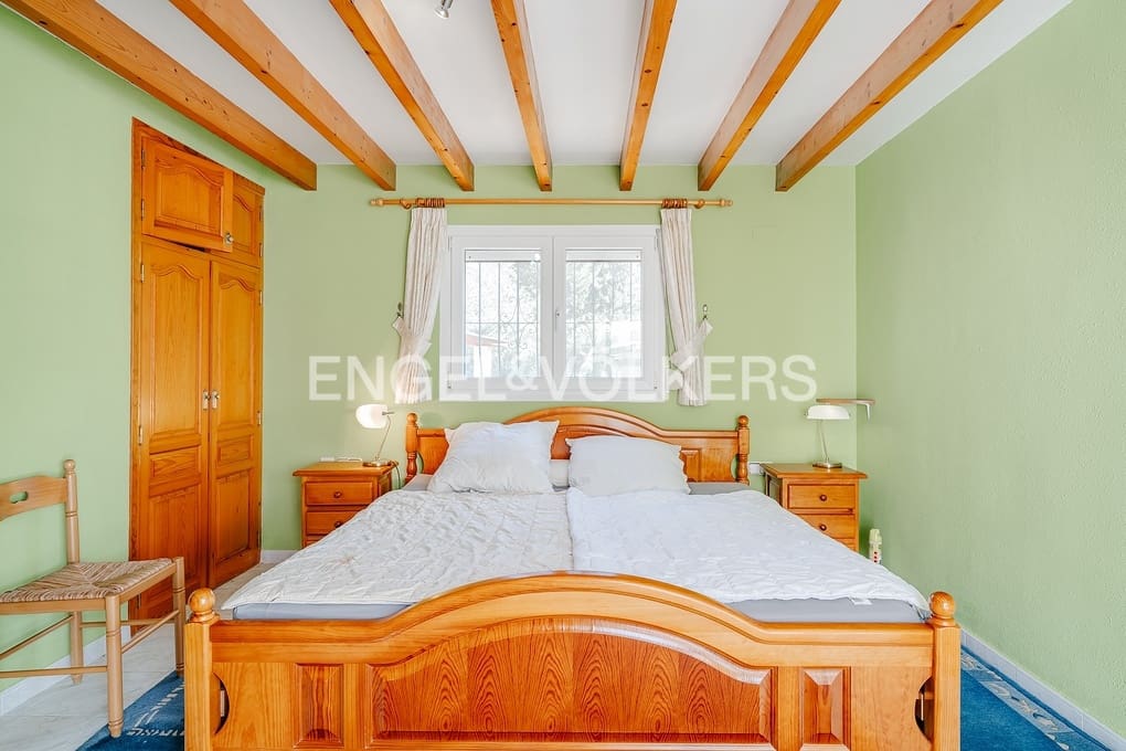 Chalet de 3 habitaciones en Calpe / Calp en venta con piscina garaje - 530.000 € (Ref: 9400225)