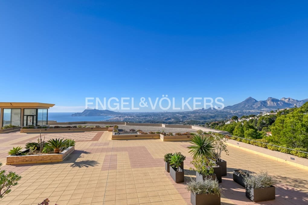 3 bedroom Apartment for sale in Altea with pool garage - € 720,000 (Ref: 9428753)