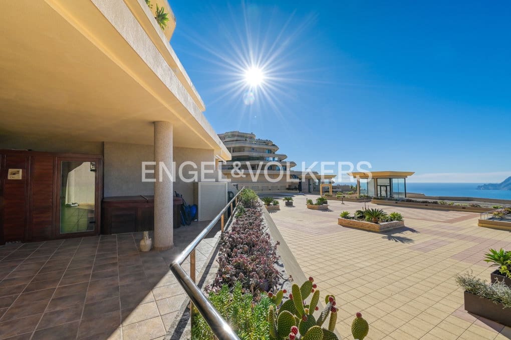 3 bedroom Apartment for sale in Altea with pool garage - € 720,000 (Ref: 9428753)