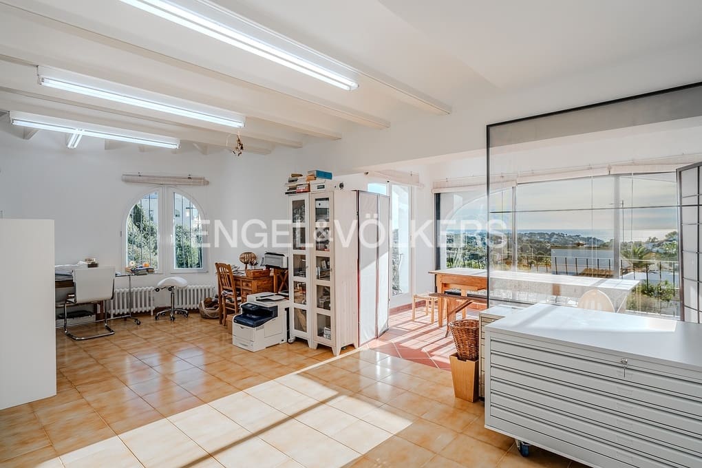 3 makuuhuone Huvila myytävänä paikassa Benissa mukana uima-altaan 
autotalli - 695 000 € (Ref: 9473345)