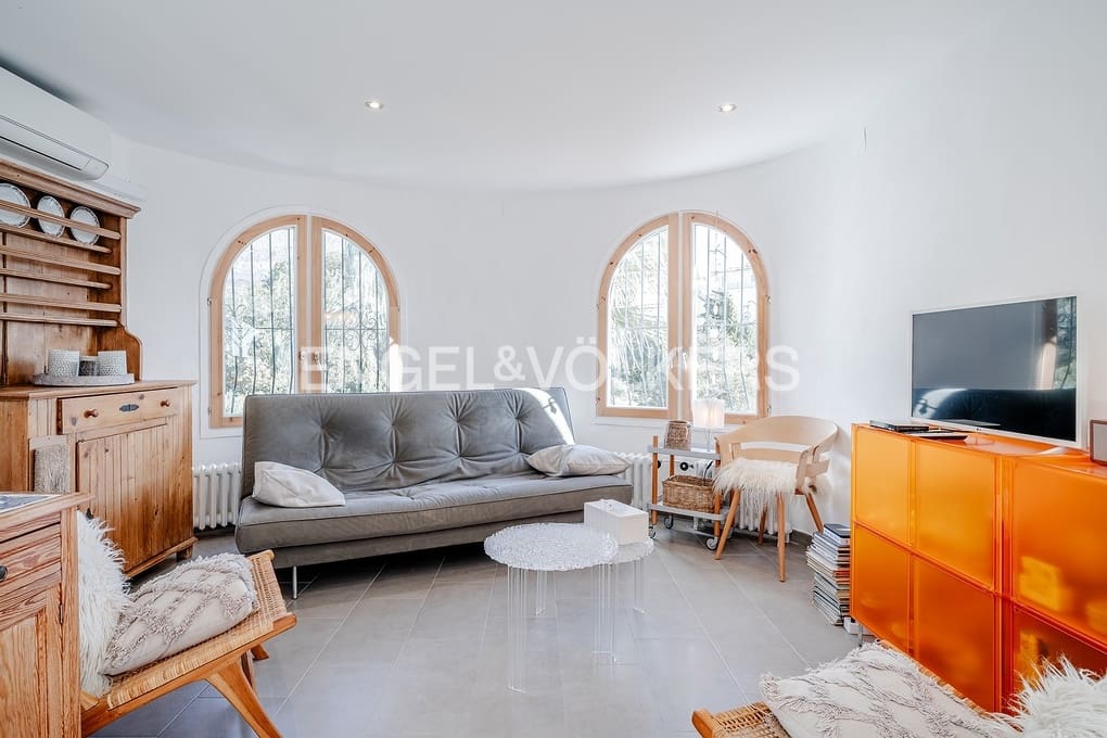 3 makuuhuone Huvila myytävänä paikassa Benissa mukana uima-altaan 
autotalli - 695 000 € (Ref: 9473345)