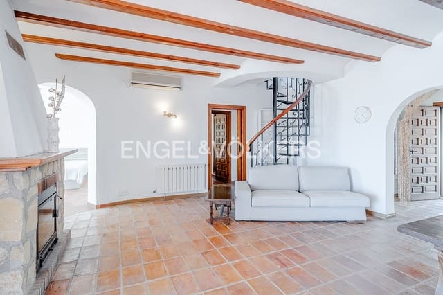 4 chambre Villa/Maison à vendre à Calpe / Calp avec piscine garage - 1 450 000 € (Ref: 9475683)