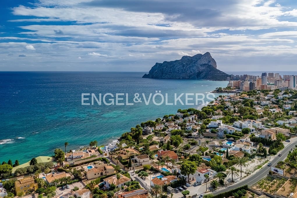 4 chambre Villa/Maison à vendre à Calpe / Calp avec piscine garage - 1 450 000 € (Ref: 9475683)