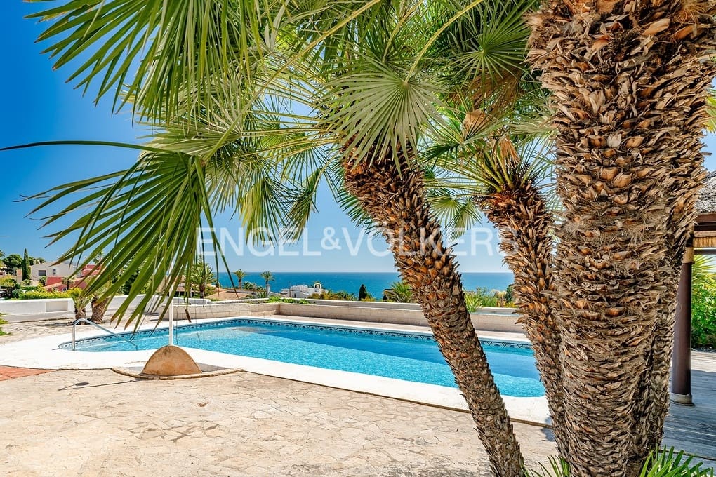 4 chambre Villa/Maison à vendre à Calpe / Calp avec piscine garage - 1 450 000 € (Ref: 9475683)