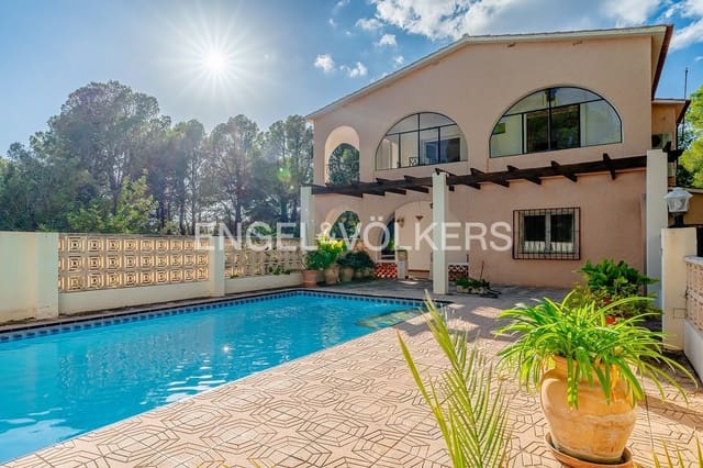 4 chambre Villa/Maison à vendre à Altea avec piscine garage - 625 000 € (Ref: 9480717)