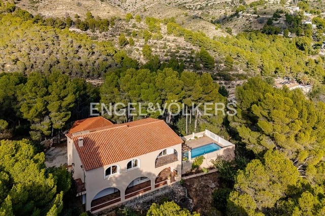 4 chambre Villa/Maison à vendre à Altea avec piscine garage - 625 000 € (Ref: 9480717)