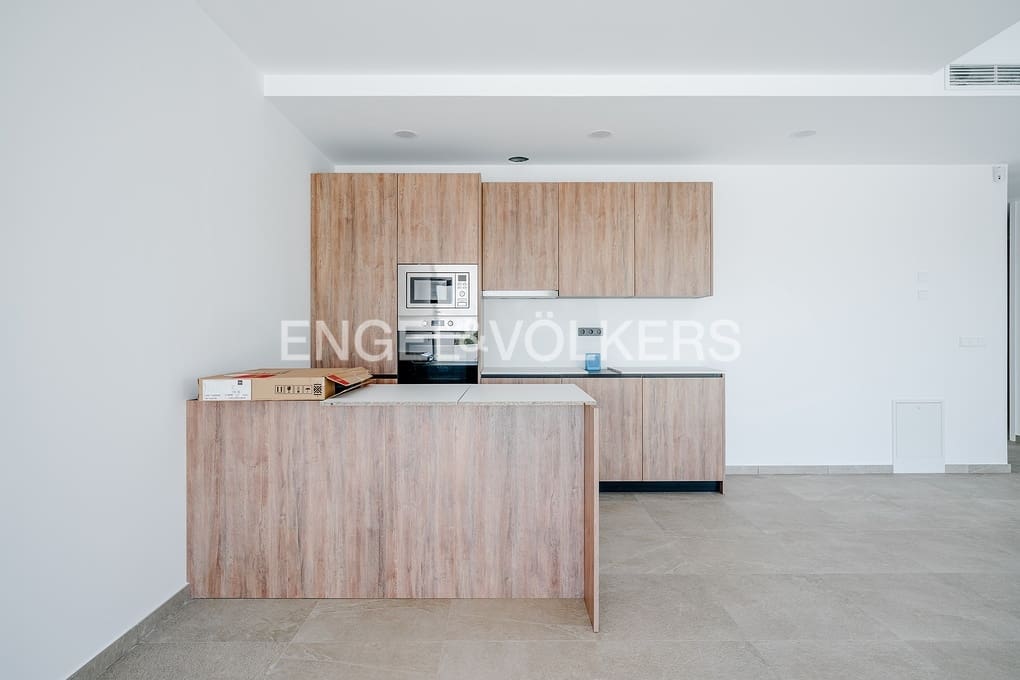 3 bedroom Villa for sale in Benissa with pool garage - € 1,175,000 (Ref: 9487957)