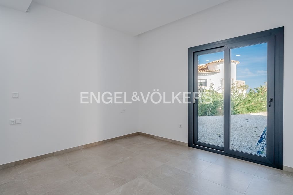 3 soverom Villa til salgs i Benissa med svømmebasseng garasje - € 1 175 000 (Ref: 9487957)