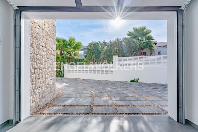 3 soveværelse Villa til salg i Benissa med swimmingpool garage - € 1.175.000 (Ref: 9487957)