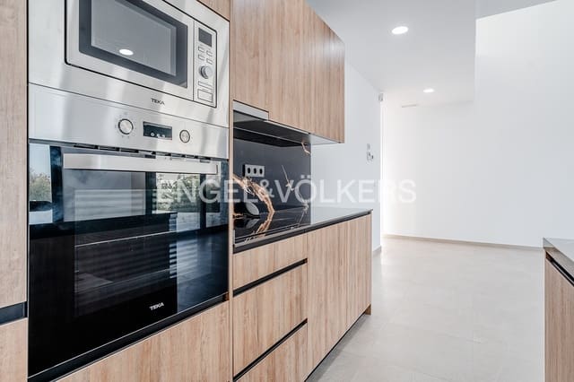 3 soveværelse Villa til salg i Benissa med swimmingpool garage - € 1.175.000 (Ref: 9487957)