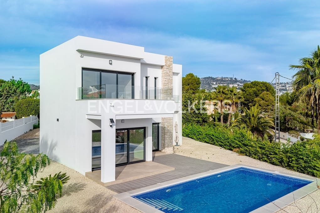 3 soverom Villa til salgs i Benissa med svømmebasseng garasje - € 1 175 000 (Ref: 9487957)