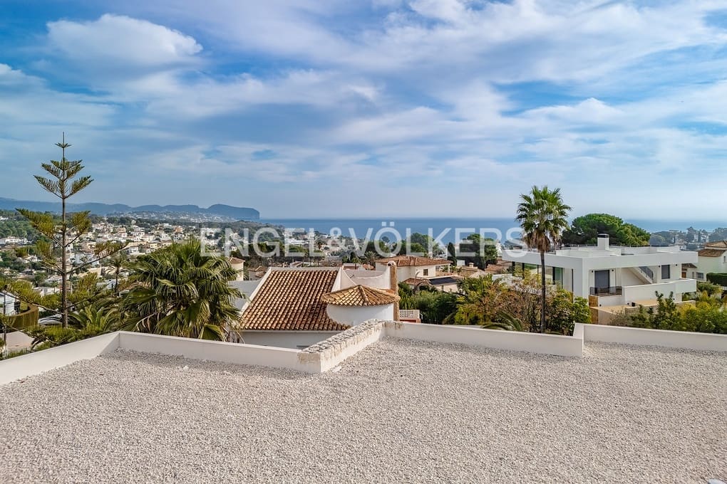 3 soverom Villa til salgs i Benissa med svømmebasseng garasje - € 1 175 000 (Ref: 9487957)