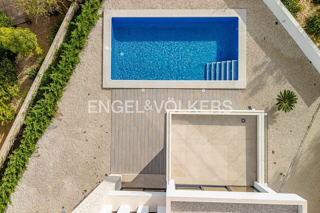 3 soverom Villa til salgs i Benissa med svømmebasseng garasje - € 1 175 000 (Ref: 9487957)