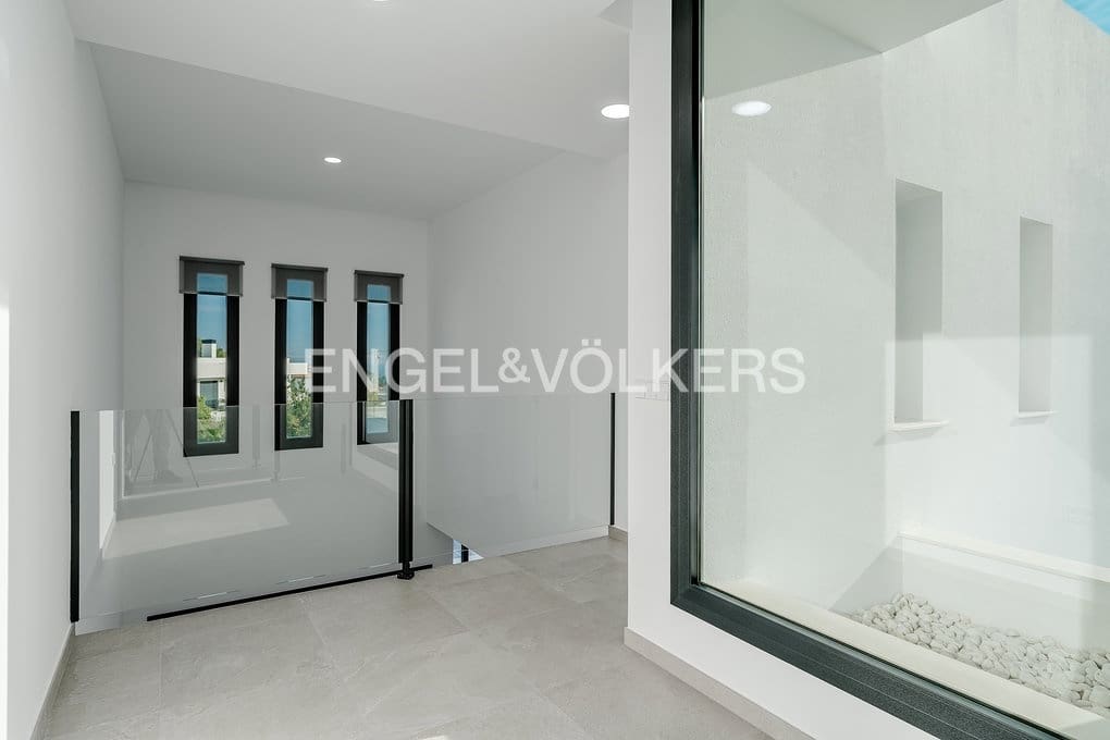3 soveværelse Villa til salg i Benissa med swimmingpool garage - € 1.175.000 (Ref: 9487957)