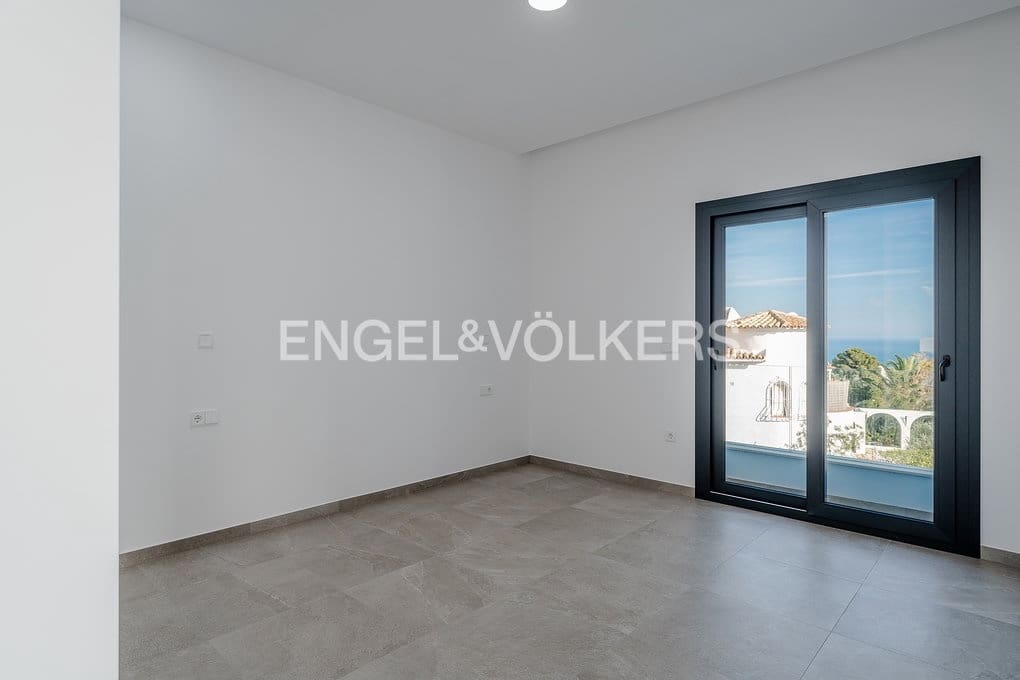 3 soveværelse Villa til salg i Benissa med swimmingpool garage - € 1.175.000 (Ref: 9487957)