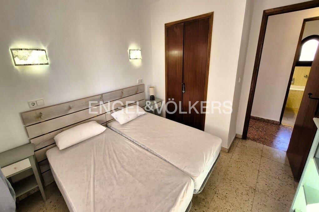 3 bedroom Villa for sale in Calpe / Calp with pool garage - € 525,000 (Ref: 9488006)