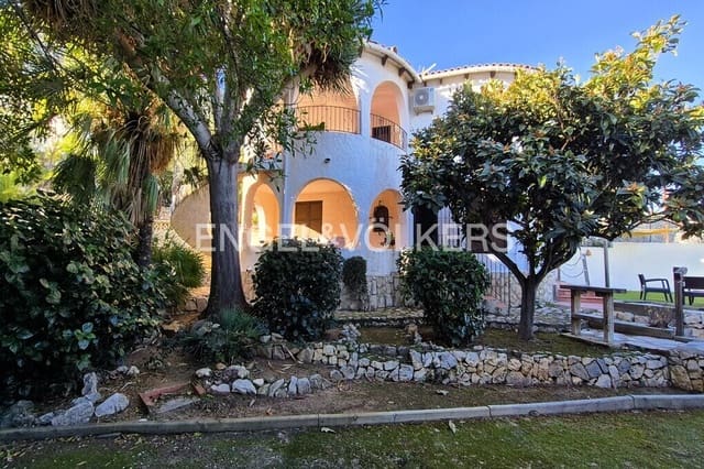 3 quarto Moradia para venda em Calpe / Calp com piscina garagem - 525 000 € (Ref: 9488006)