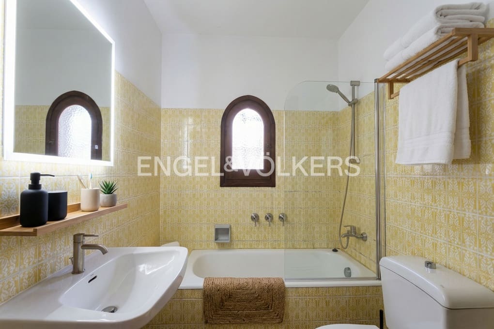 3 bedroom Villa for sale in Calpe / Calp with pool garage - € 525,000 (Ref: 9488006)