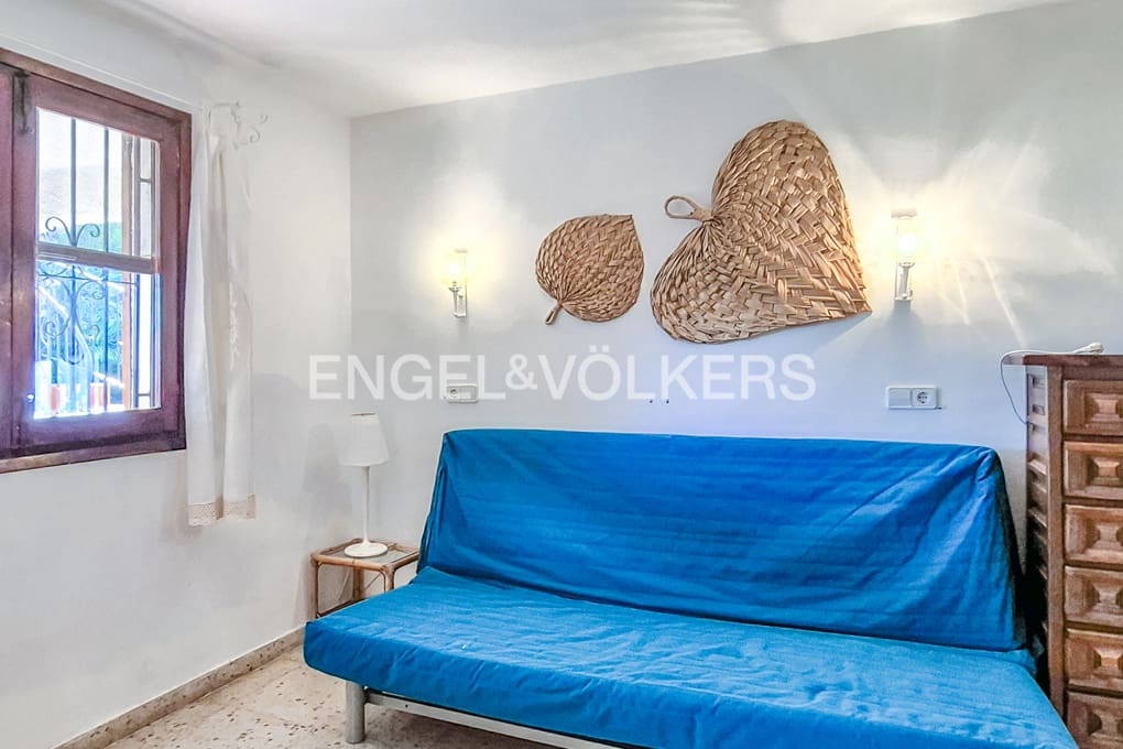 3 bedroom Villa for sale in Calpe / Calp with pool garage - € 525,000 (Ref: 9488006)