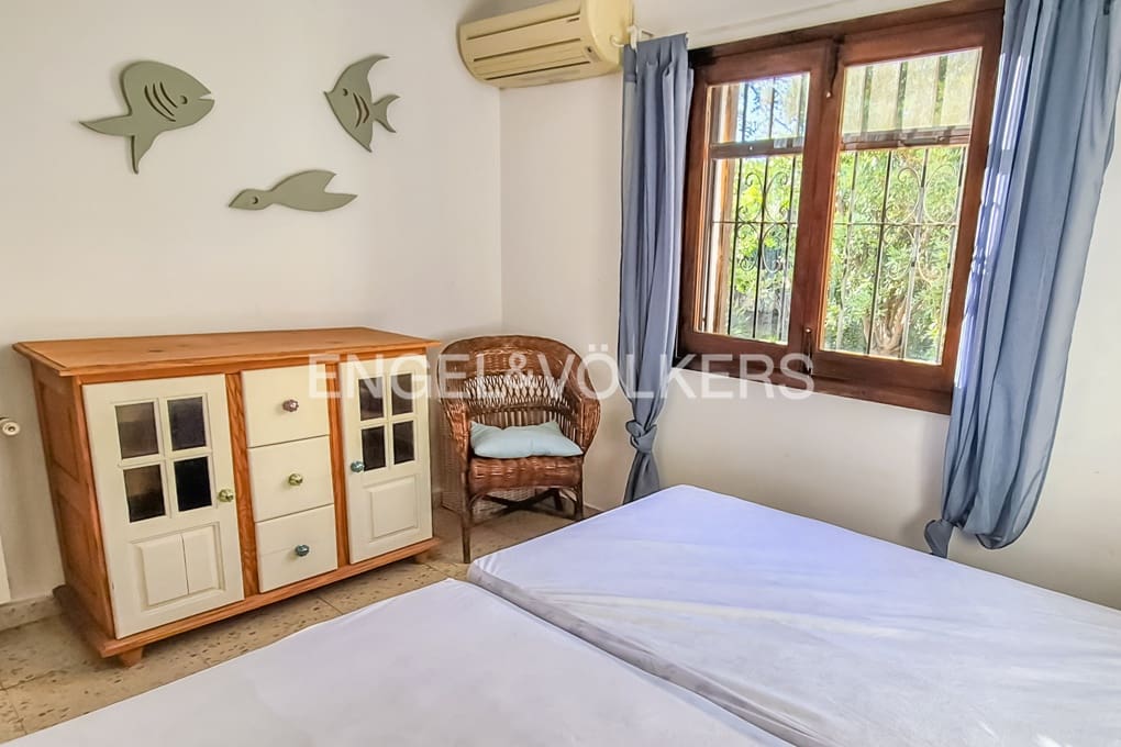 3 bedroom Villa for sale in Calpe / Calp with pool garage - € 525,000 (Ref: 9488006)