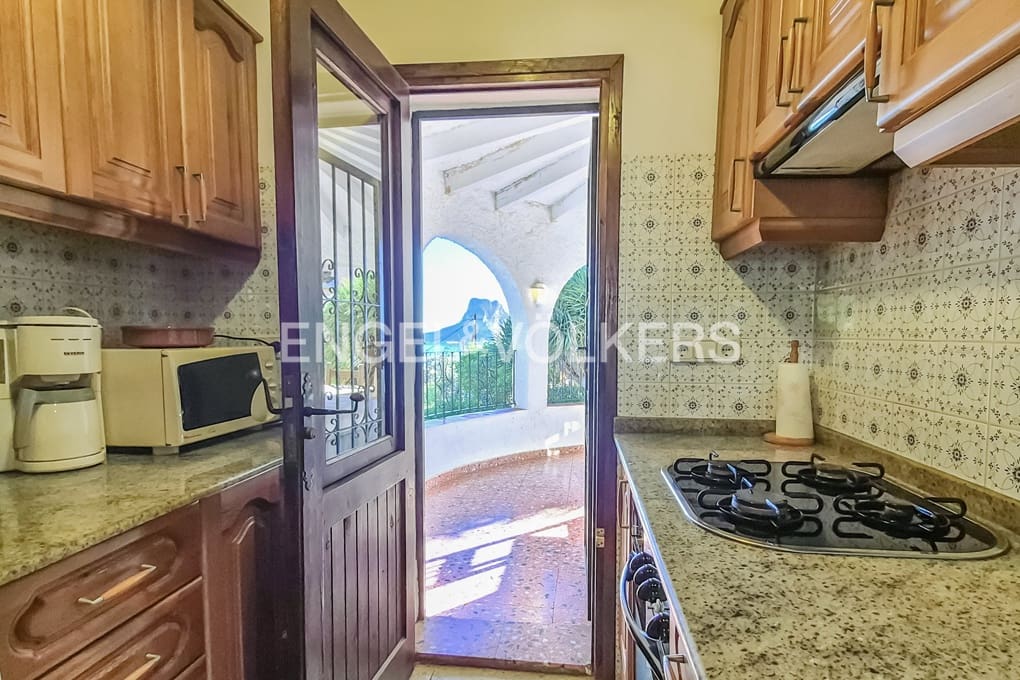 3 bedroom Villa for sale in Calpe / Calp with pool garage - € 525,000 (Ref: 9488006)