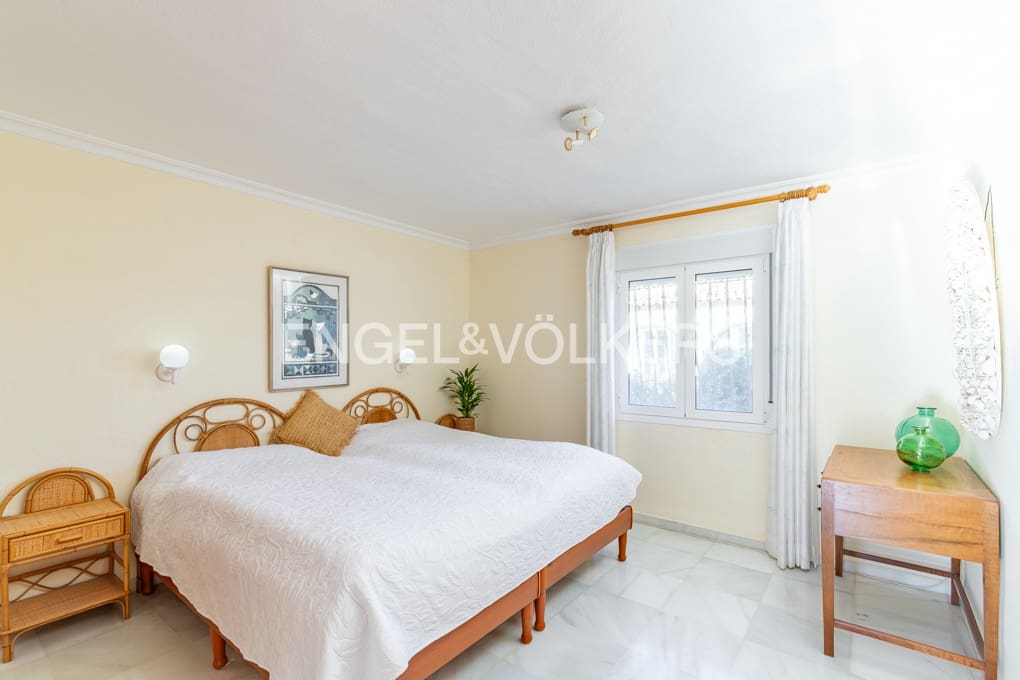 4 bedroom Villa for sale in Cumbre del Sol with pool garage - € 1,198,000 (Ref: 9490932)