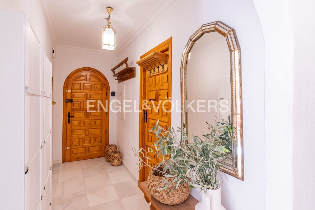 4 bedroom Villa for sale in Cumbre del Sol with pool garage - € 1,198,000 (Ref: 9490932)