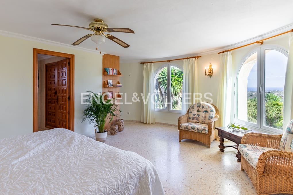 4 bedroom Villa for sale in Cumbre del Sol with pool garage - € 1,198,000 (Ref: 9490932)