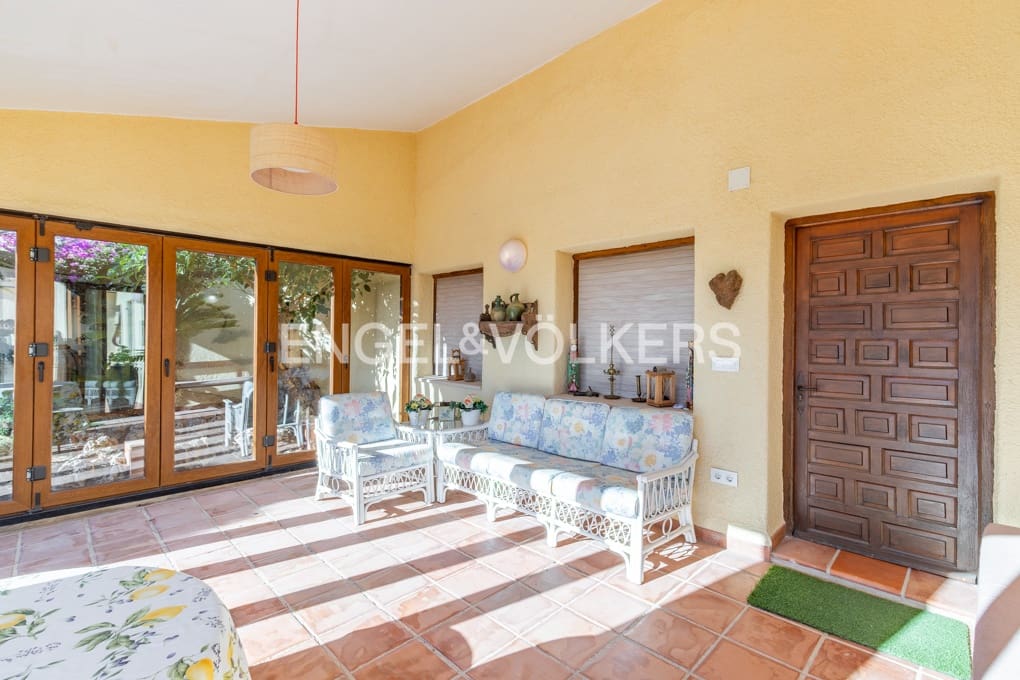 4 bedroom Villa for sale in Cumbre del Sol with pool garage - € 1,198,000 (Ref: 9490932)