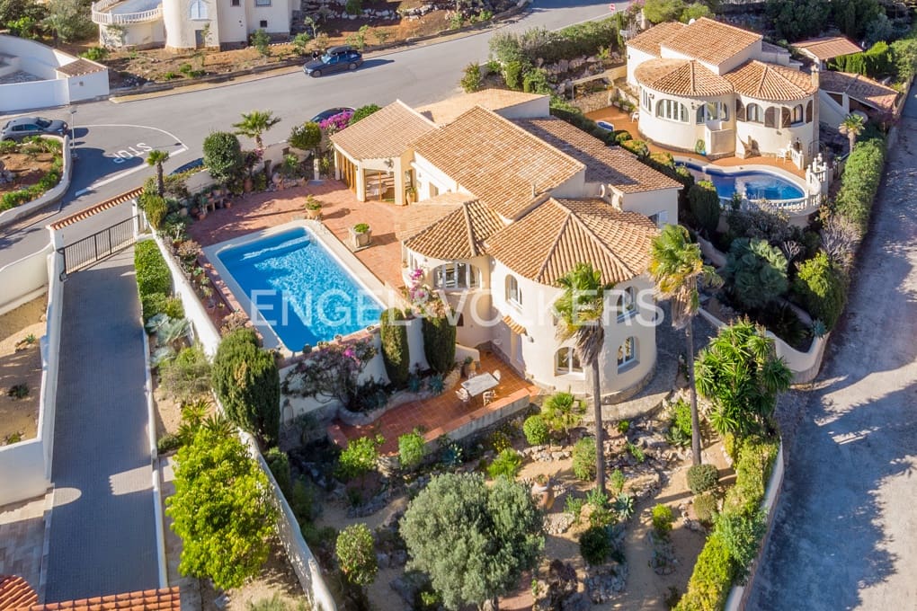 4 bedroom Villa for sale in Cumbre del Sol with pool garage - € 1,198,000 (Ref: 9490932)